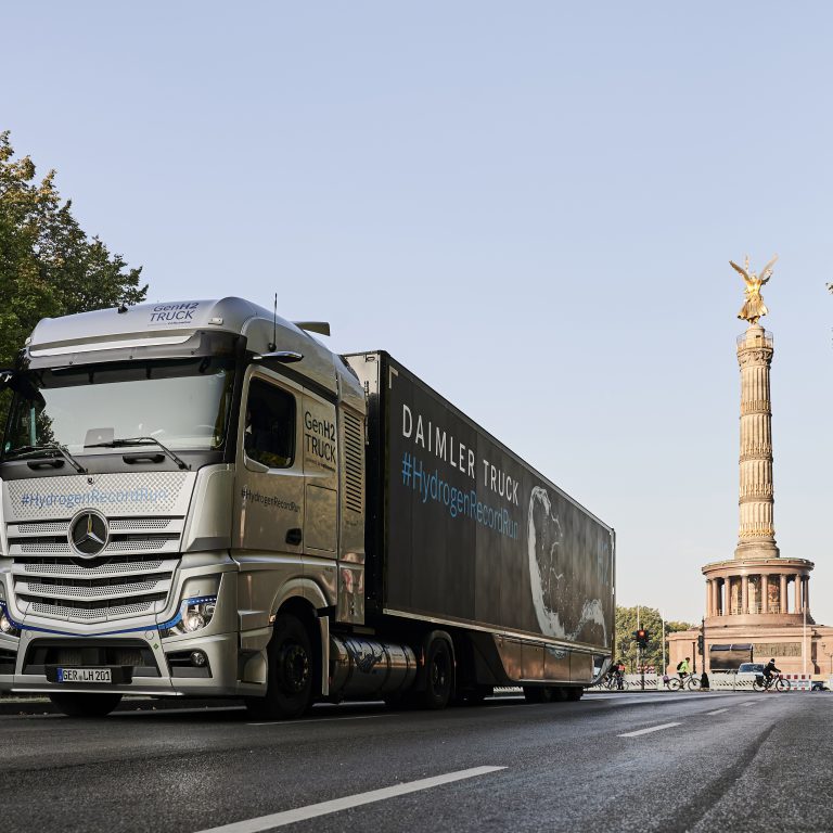 Mercedes Benz Genh Hydrogen Truck Completes Record Run More Than