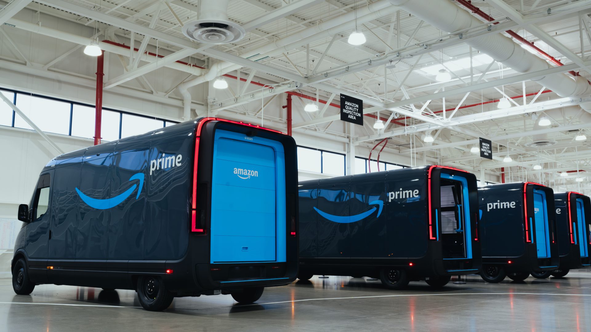 Amazon gets ready for Christmas time deliveries by enhancing its